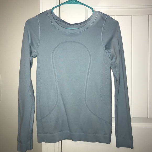 lululemon top - Picture 1 of 2